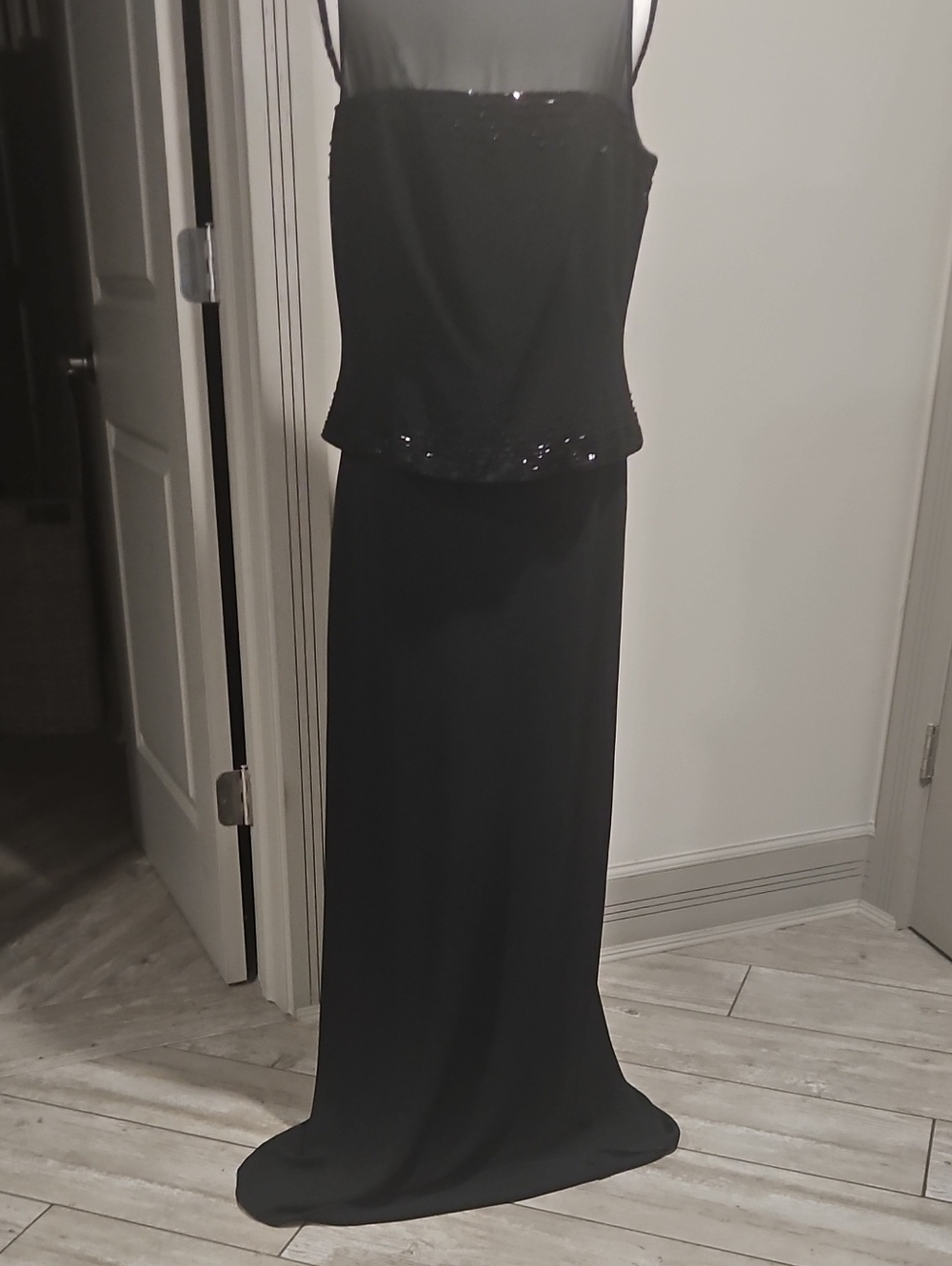 Jones New York Black Maxi Dress with Sequin Trim